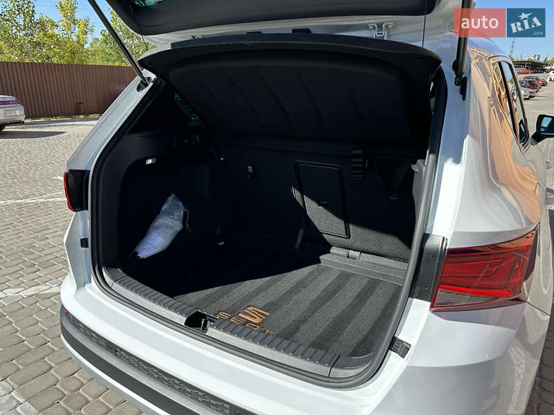 Позашляховик / Кросовер SEAT Ateca 2018 в Дніпрі