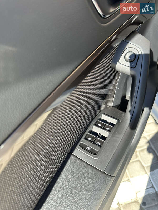 Позашляховик / Кросовер SEAT Ateca 2018 в Дніпрі