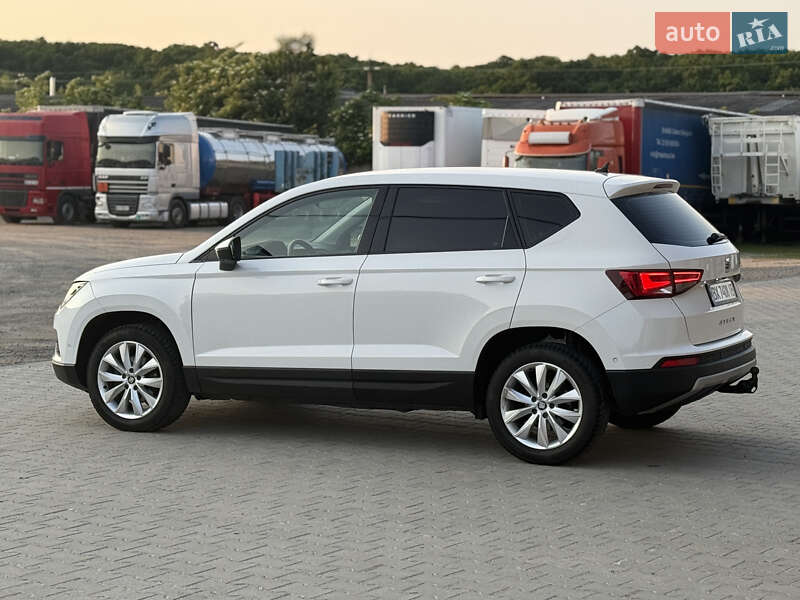 Внедорожник / Кроссовер SEAT Ateca 2019 в Староконстантинове