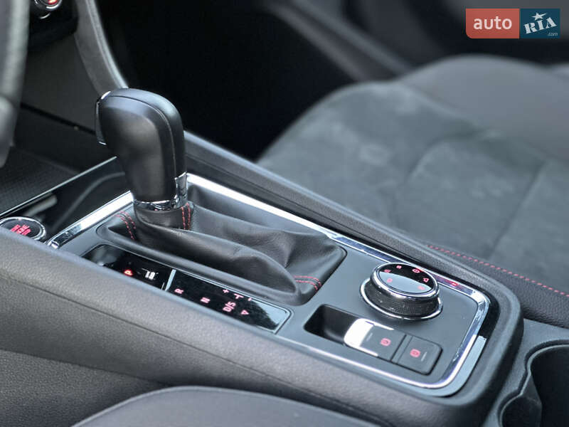 Внедорожник / Кроссовер SEAT Ateca 2019 в Киеве