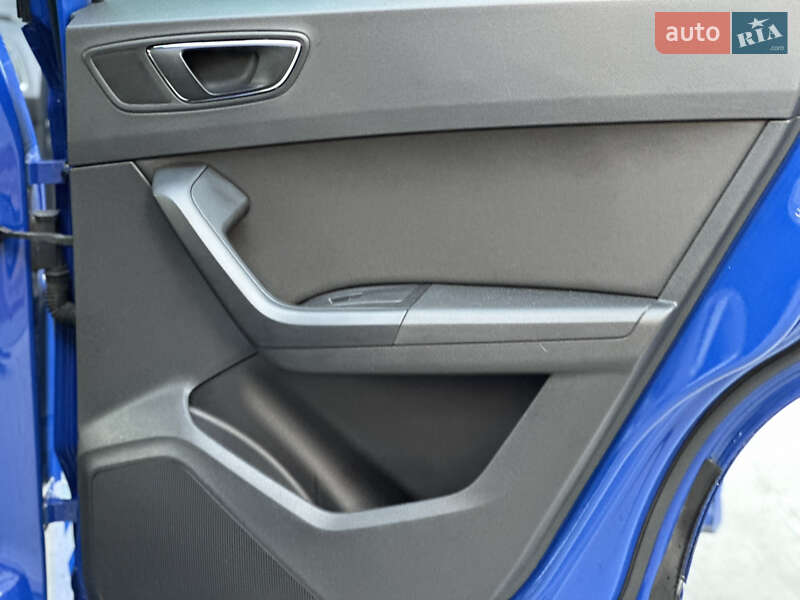 Внедорожник / Кроссовер SEAT Ateca 2019 в Киеве