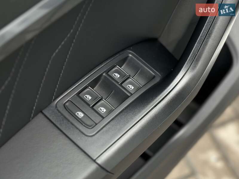 Позашляховик / Кросовер SEAT Ateca 2021 в Києві