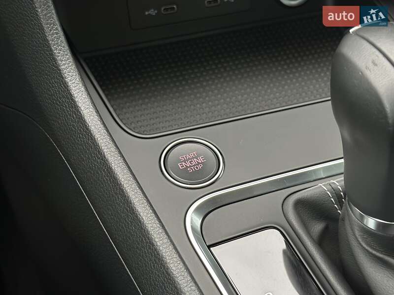 Позашляховик / Кросовер SEAT Ateca 2021 в Києві