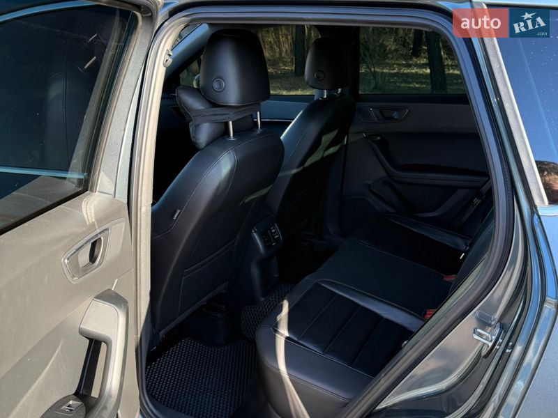 Внедорожник / Кроссовер SEAT Ateca 2016 в Львове