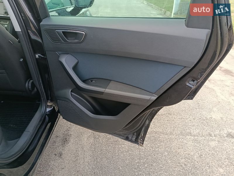 Внедорожник / Кроссовер SEAT Ateca 2017 в Киеве