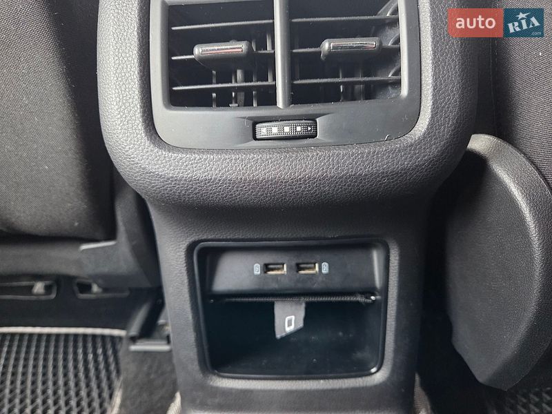 Внедорожник / Кроссовер SEAT Ateca 2018 в Киеве