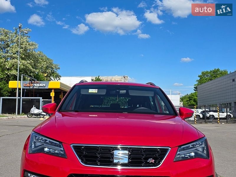 Позашляховик / Кросовер SEAT Ateca 2019 в Харкові