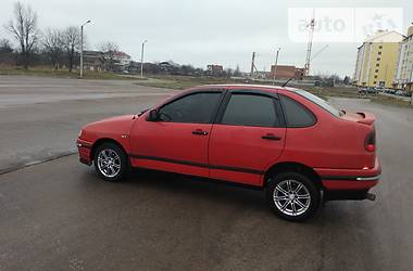 Седан SEAT Cordoba 1996 в Львове