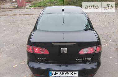 Седан SEAT Cordoba 2004 в Никополе