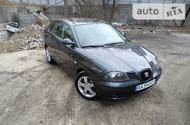 Седан SEAT Cordoba 2008 в Киеве