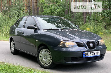 Седан SEAT Cordoba 2006 в Нетешине