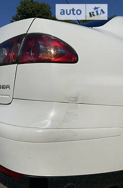 Седан SEAT Cordoba 2004 в 