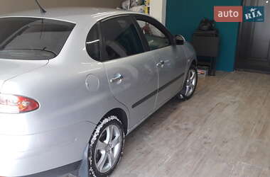 Седан SEAT Cordoba 2007 в 
