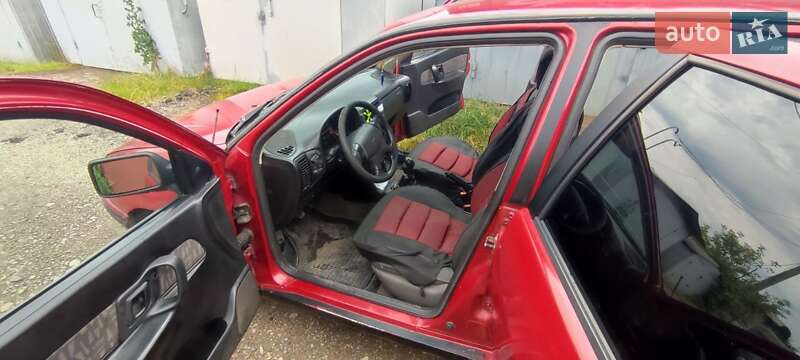 Седан SEAT Cordoba 1996 в Дрогобыче