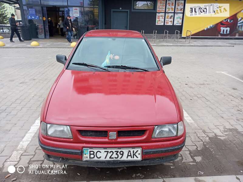Седан SEAT Cordoba 1996 в Дрогобыче
