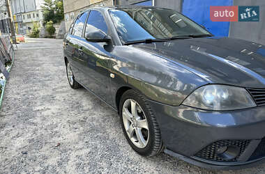 Седан SEAT Cordoba 2007 в Киеве