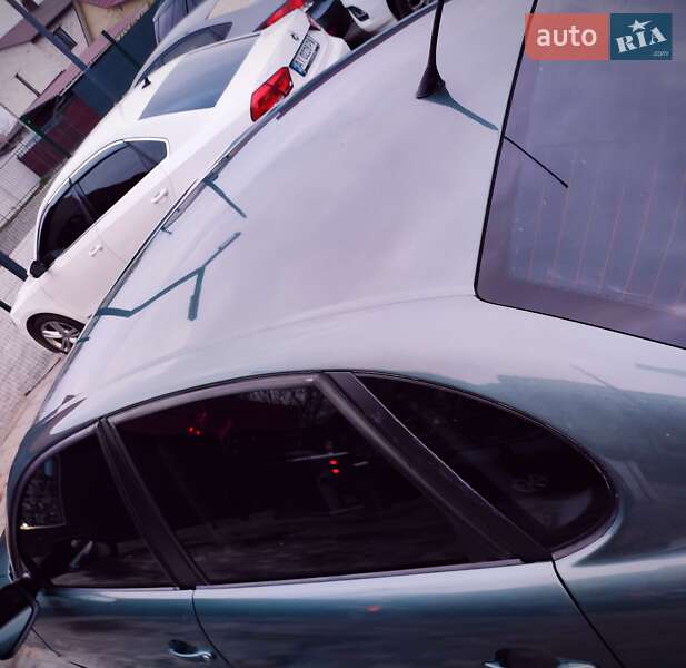 Седан SEAT Cordoba 2004 в Белой Церкви