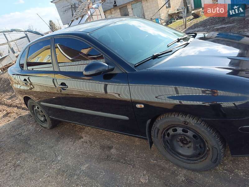 Седан SEAT Cordoba 2007 в 