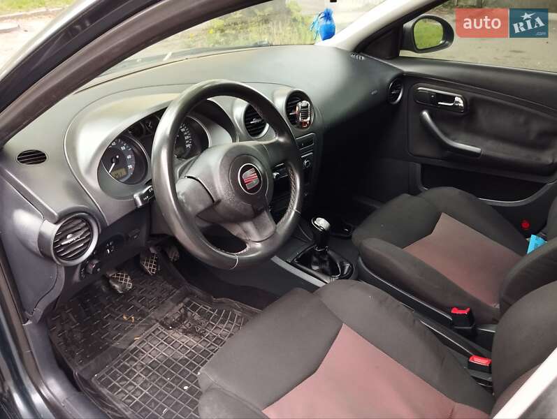 Седан SEAT Cordoba 2007 в Виннице
