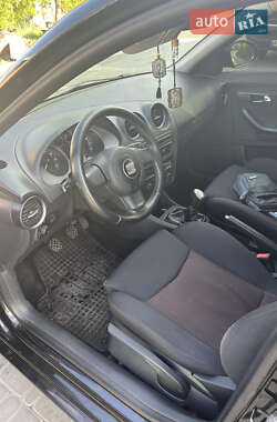 Седан SEAT Cordoba 2007 в 