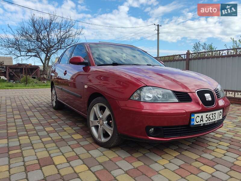 Седан SEAT Cordoba 2008 в Павлограде