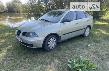 Седан SEAT Cordoba 2005 в Киеве