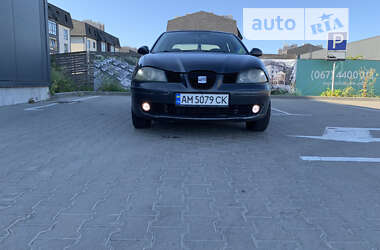 Седан SEAT Cordoba 2007 в Киеве