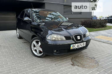 Седан SEAT Cordoba 2008 в Львове