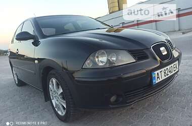 Седан SEAT Cordoba 2007 в Львове