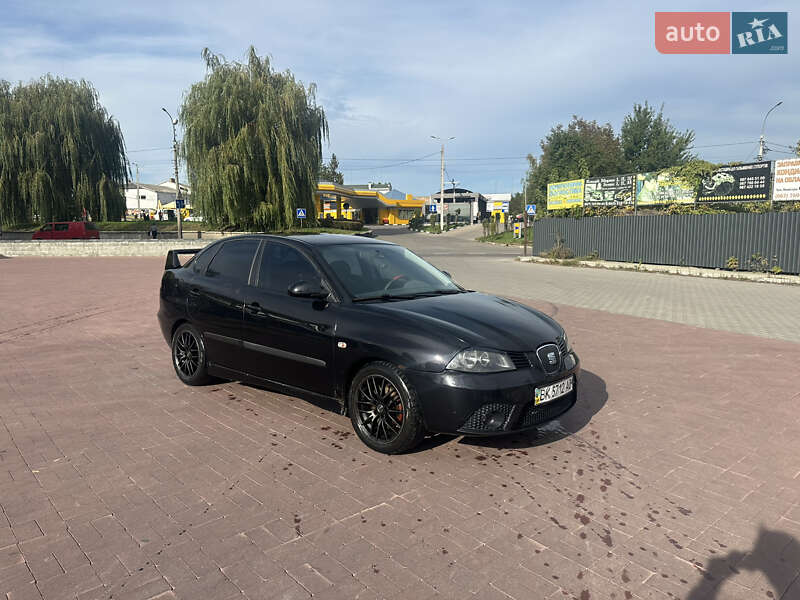 Седан SEAT Cordoba 2008 в Рівному