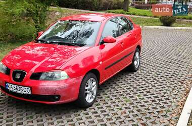 Седан SEAT Cordoba 2003 в Киеве