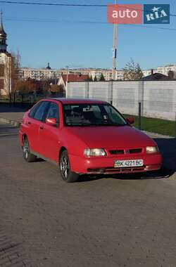 Седан SEAT Cordoba 1995 в Рівному