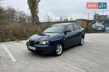 Седан SEAT Cordoba 2005 в Киеве