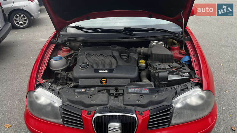 Седан SEAT Cordoba 2007 в Киеве