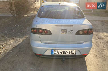 Седан SEAT Cordoba 2004 в Кропивницькому