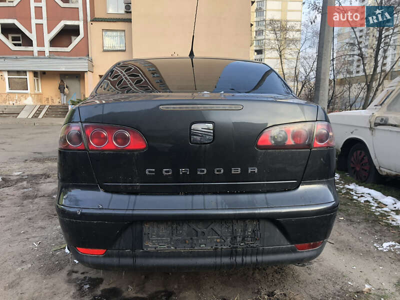 Седан SEAT Cordoba 2008 в Києві