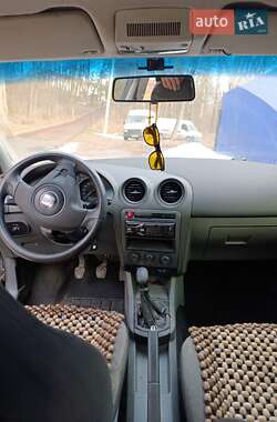 Седан SEAT Cordoba 2006 в 