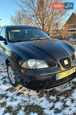 Седан SEAT Cordoba 2003 в Ізяславі