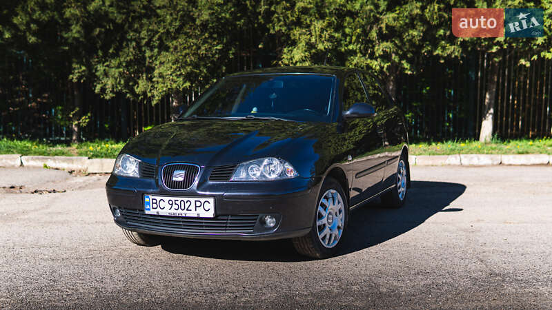 Седан SEAT Cordoba 2007 в Львове