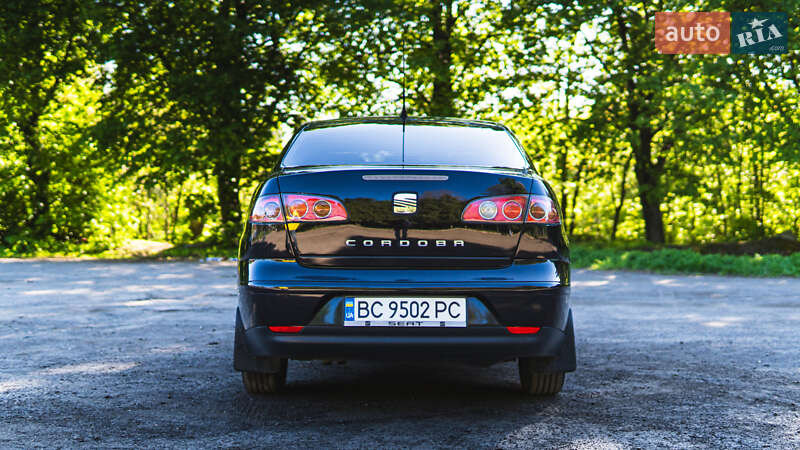 Седан SEAT Cordoba 2007 в Львове