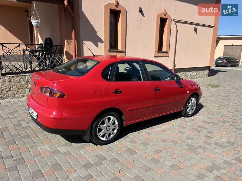 Седан SEAT Cordoba 2008 в Рівному