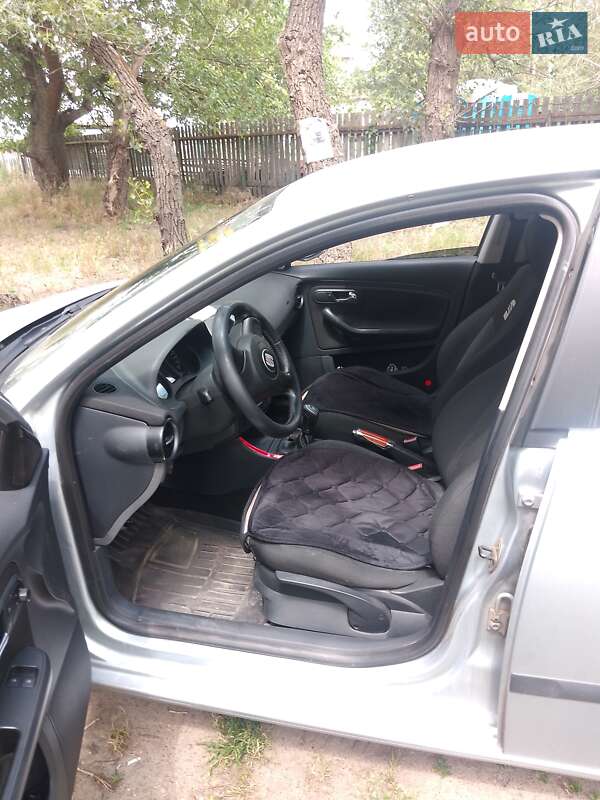 Седан SEAT Cordoba 2008 в Запорожье