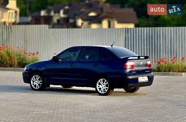 Седан SEAT Cordoba 2001 в 
