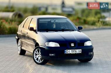Седан SEAT Cordoba 2001 в 