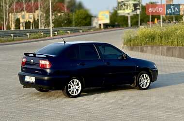 Седан SEAT Cordoba 2001 в 