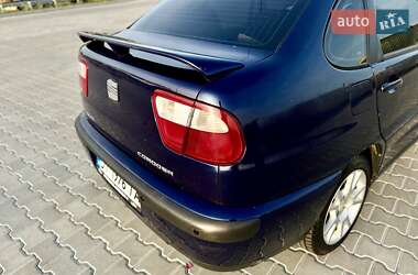 Седан SEAT Cordoba 2001 в 