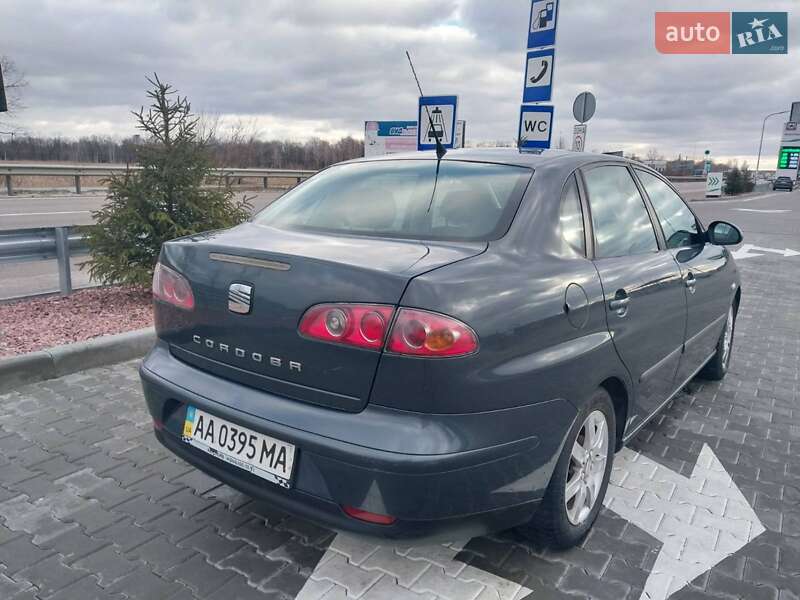 Седан SEAT Cordoba 2007 в Киеве