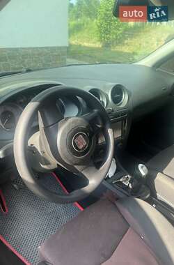 Седан SEAT Cordoba 2007 в 