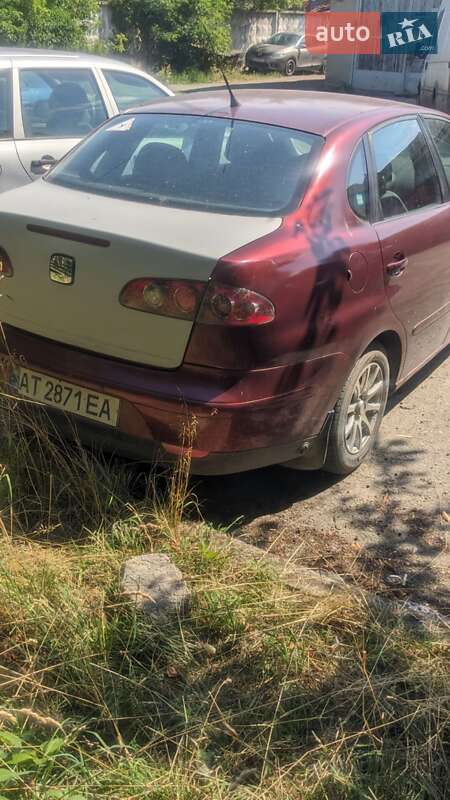 Седан SEAT Cordoba 2003 в Ивано-Франковске