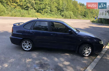 Седан SEAT Cordoba 2001 в 